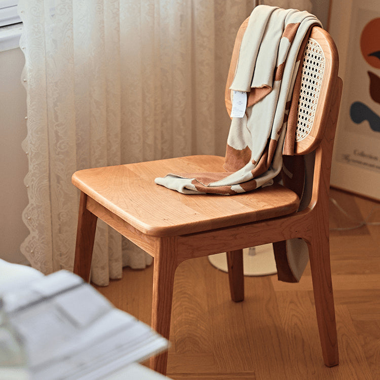 チェリー材とラタン使用のおしゃれなチェア椅子単品 fyg-661