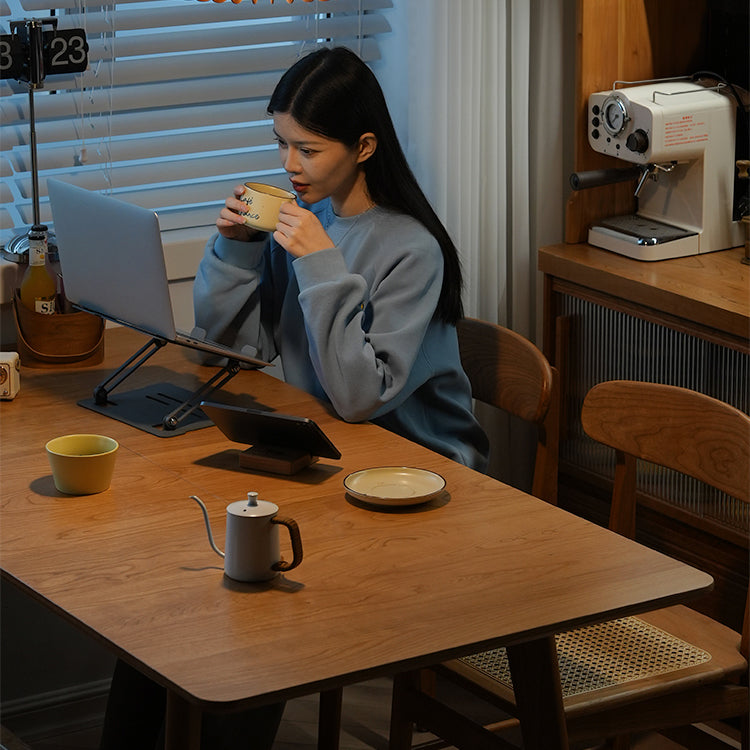 オーク＆チェリー材のテーブル | 折りたたみ伸長機能 fyx-833